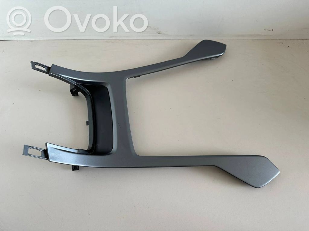 Ford Mondeo MK IV Panelės apdaila 