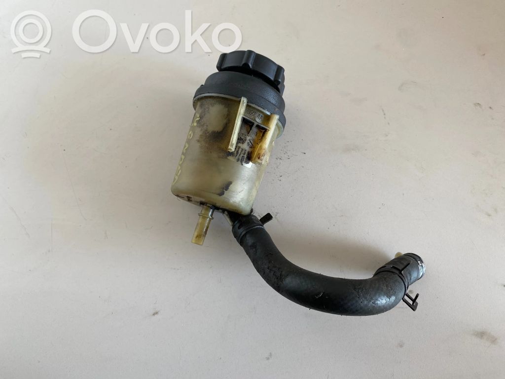 Ford Mondeo MK IV Vairo stiprintuvo skysčio bakelis 