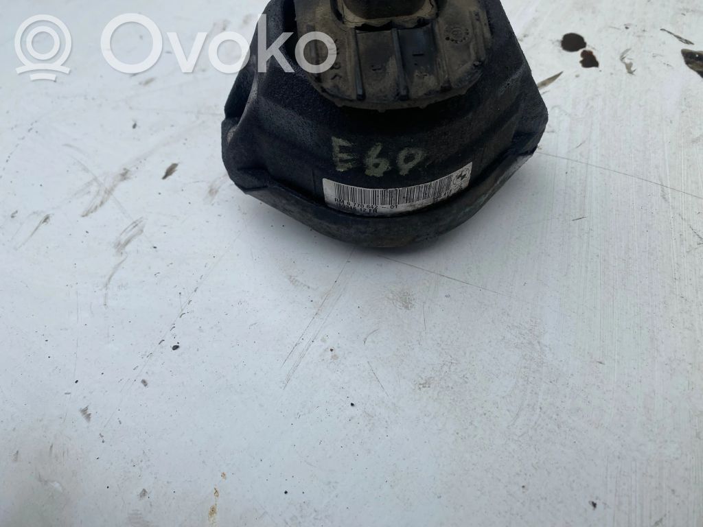 BMW 5 E60 E61 Engine mount bracket 