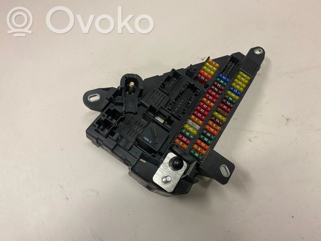 BMW 5 E60 E61 Fuse module 