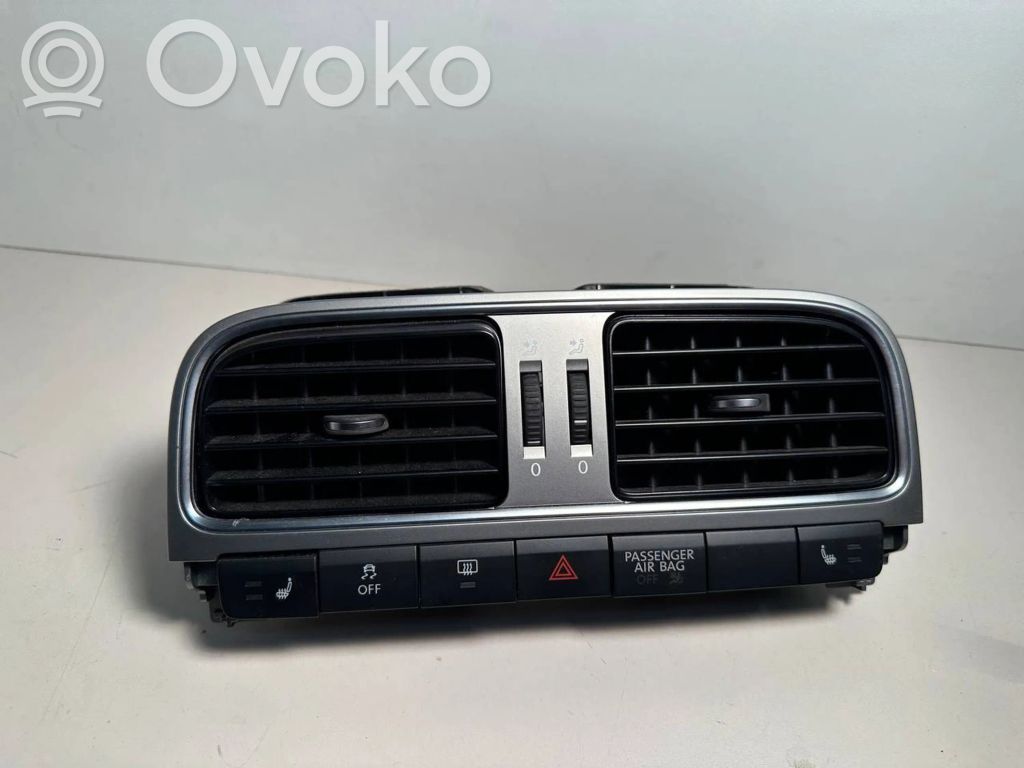 Volkswagen Polo V 6R Dysze / Kratki środkowego nawiewu deski rozdzielczej 