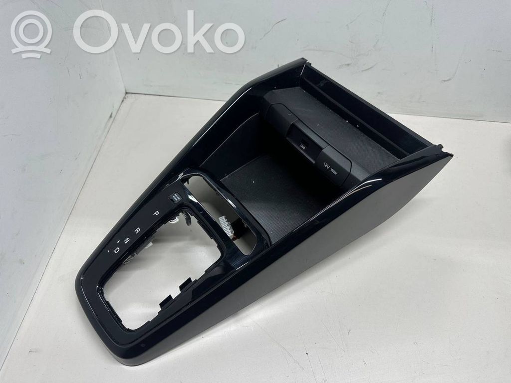 KIA Rio Pavarų perjungimo svirties apdaila (plastikinė) 