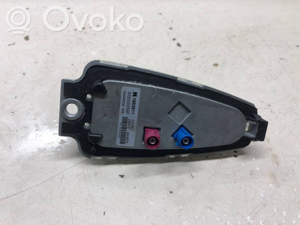 BMW X1 E84 GPS-pystyantenni 