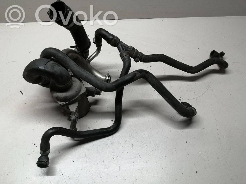 BMW 3 E90 E91 Water pump 