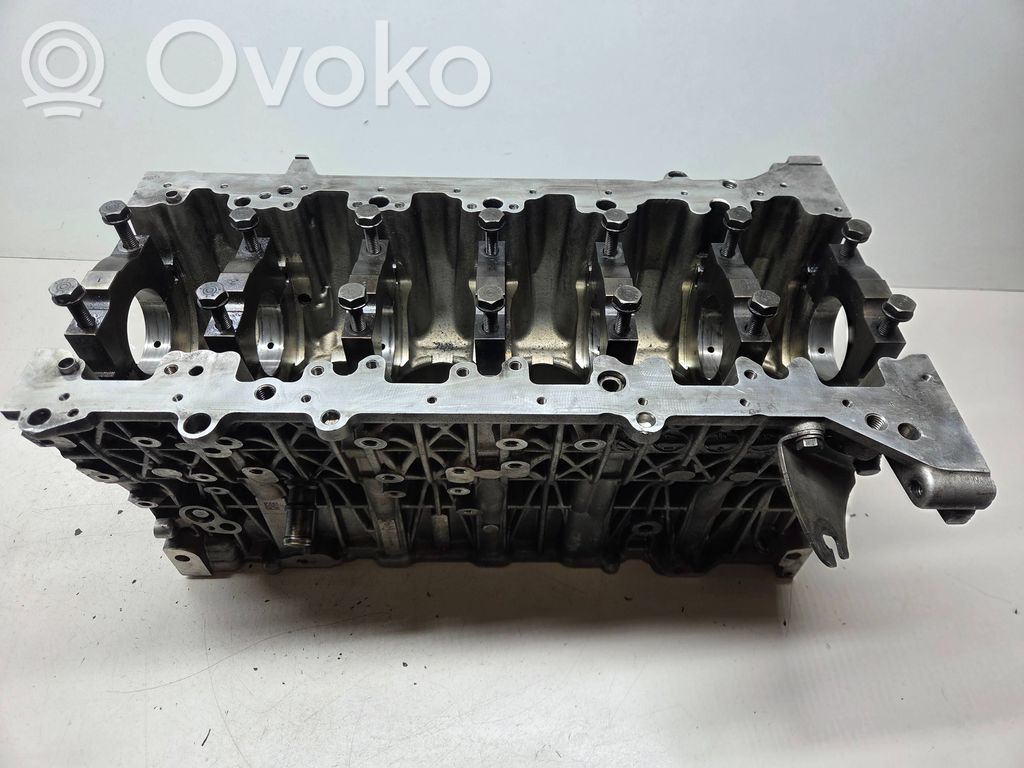 BMW X5 E70 Engine block 