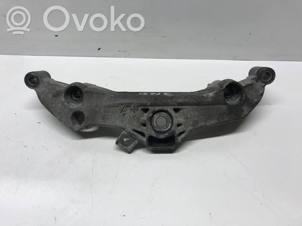 Mini One - Cooper Coupe R56 Engine mounting bracket 