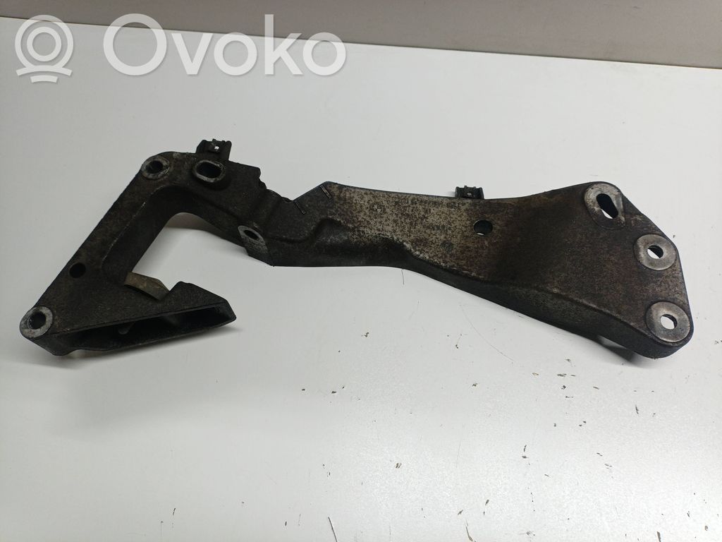 BMW 3 E92 E93 Gearbox mounting bracket 