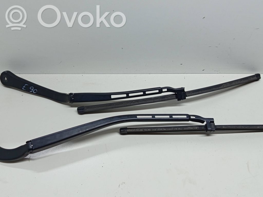 Headlight wiper blade set   7171641