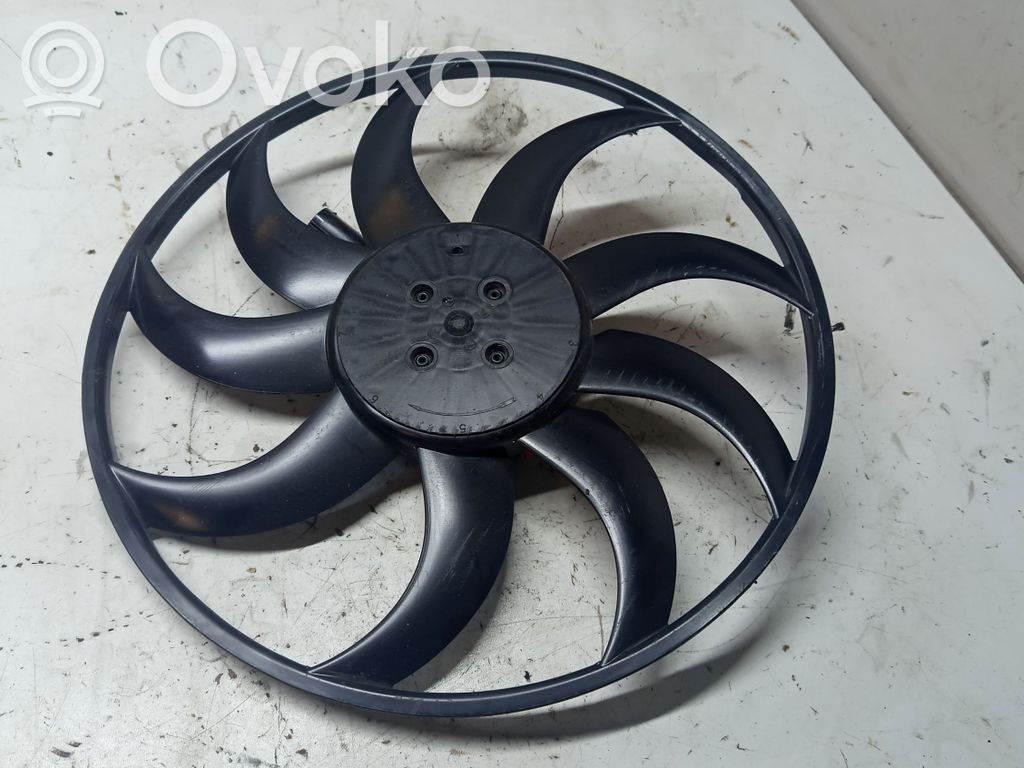 Ford Focus Elektrisks radiatoru ventilators 
