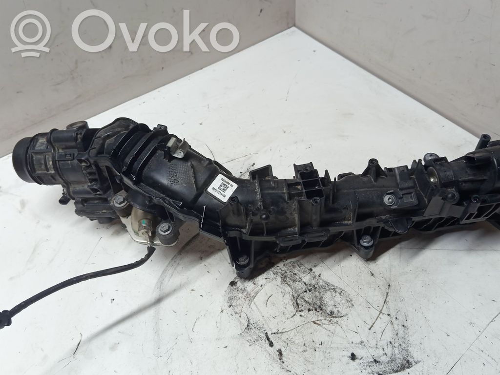 BMW X1 F48 F49 Kolektor ssący 