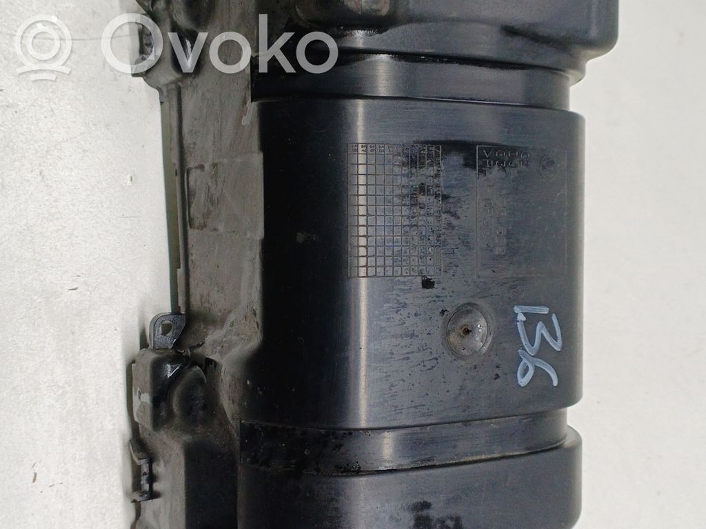 Volkswagen PASSAT B6 Inne części komory silnika 