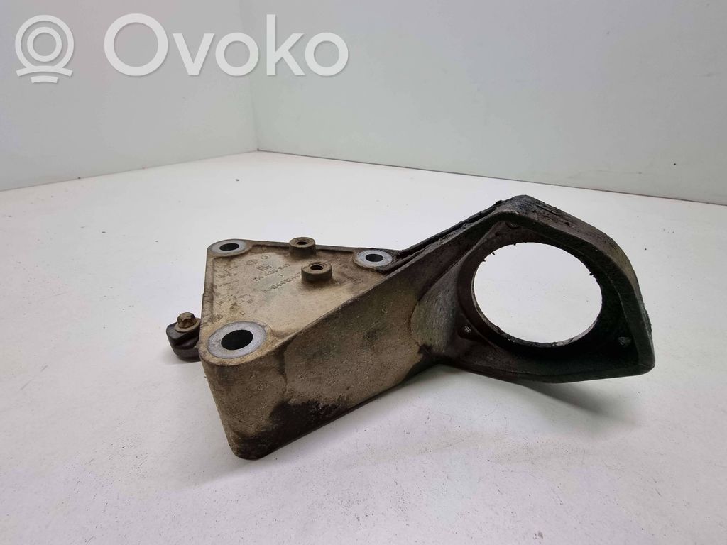 Opel Vectra C Pusašio pakabinamo guolio kronšteinas 