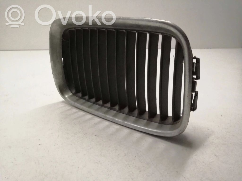 BMW 3 E36 Front grill 