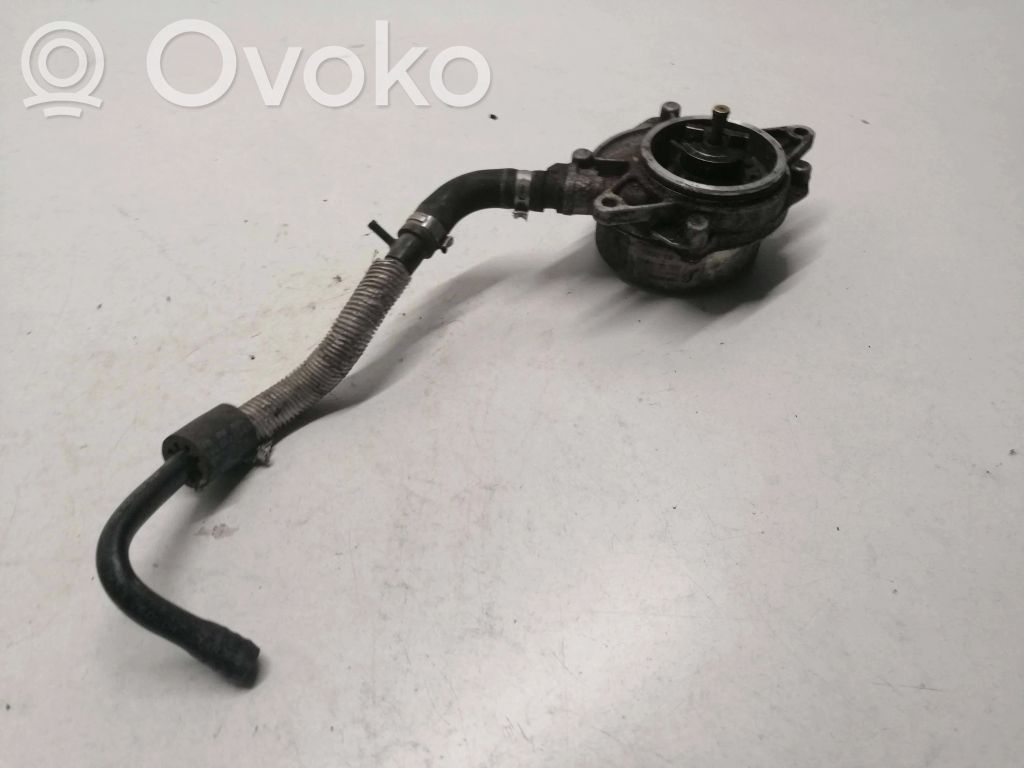 Audi A6 S6 C6 4F Vacuum pump 