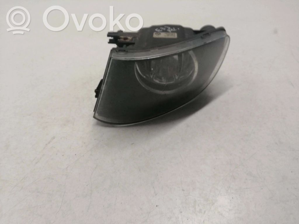 Miglas lukturis priekšā   6937465,6340100000,07112621,00620285,1NA354698011,354698011,63176948373,6948373
