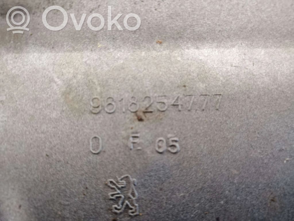 Peugeot Partner Etusäleikkö 