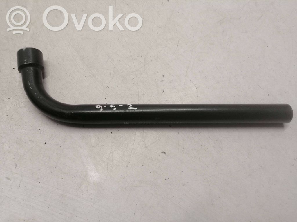 Saab 9-5 Rengasavain 