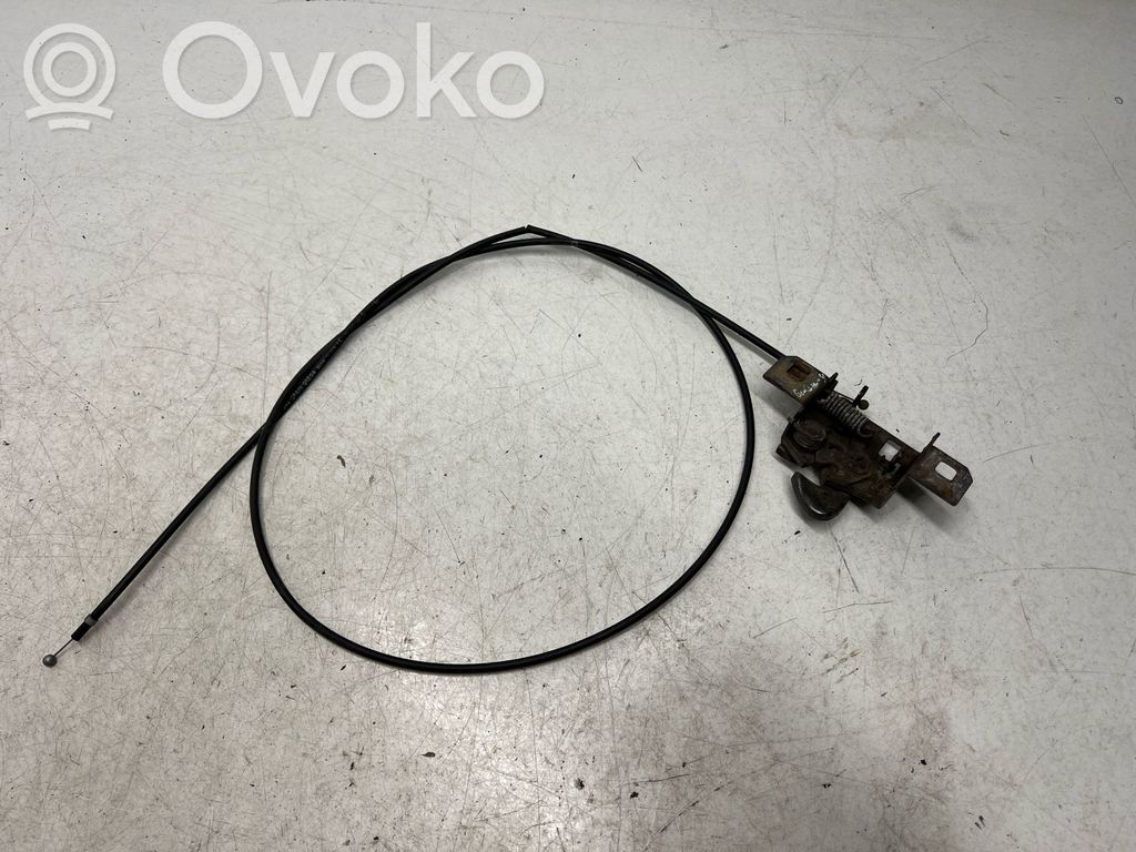 Engine bonnet/hood lock/catch