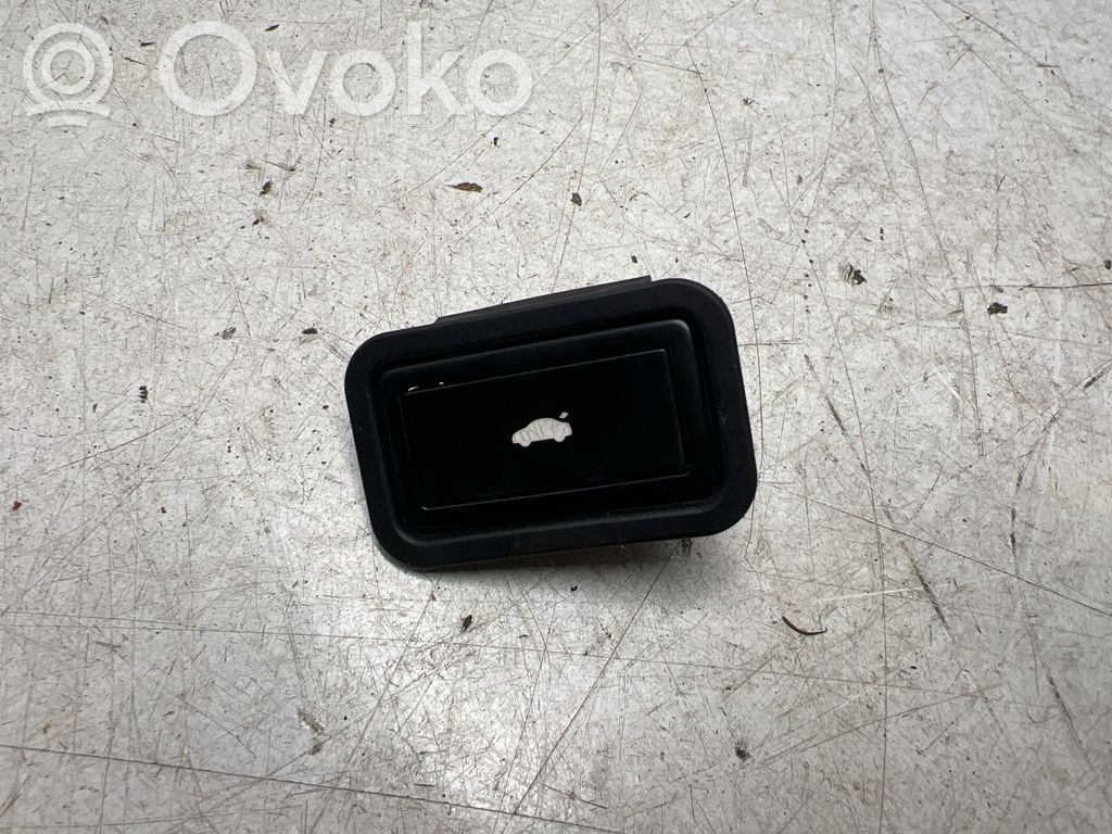 Audi A8 S8 D4 4H Tailgate/boot open switch button 