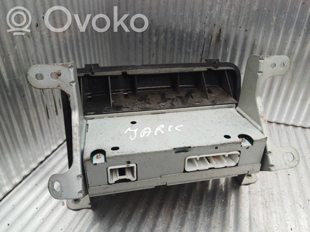 Toyota Yaris Panel / Radioodtwarzacz CD/DVD/GPS 