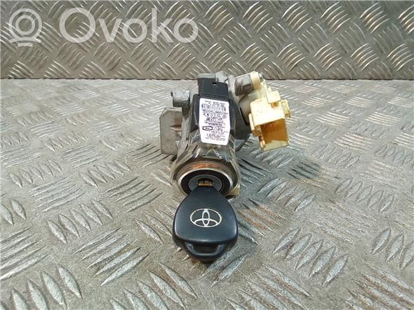 Toyota RAV 4 (XA20) Virtalukon kytkin 