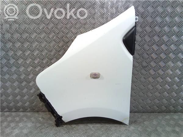 Opel Vivaro Aleta delantera 