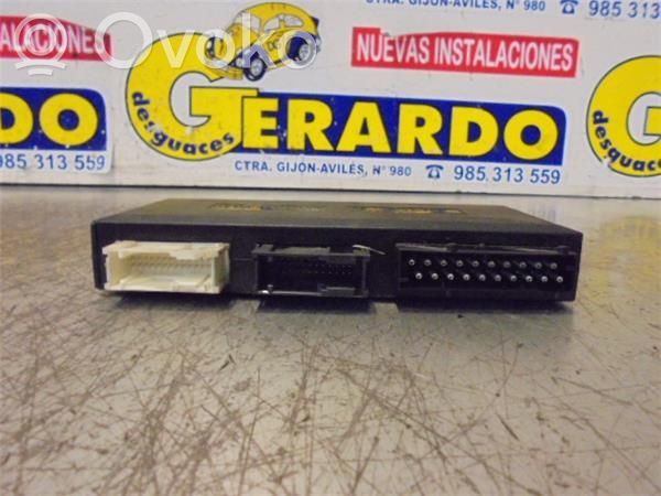 Unidad de control/módulo del motor   61358372143