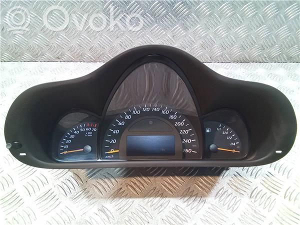 Mercedes-Benz C W203 Licznik / Prędkościomierz 