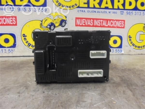 Nissan Micra Módulo de fusible 