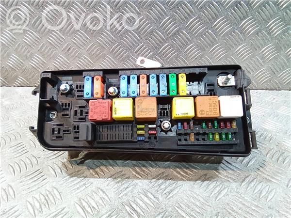 Opel Vectra C Modulo fusibile 