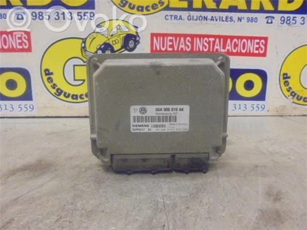 Volkswagen Golf V Engine control unit/module ECU 
