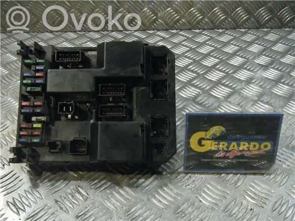 Ramka / Moduł bezpieczników   9651196880,JO300