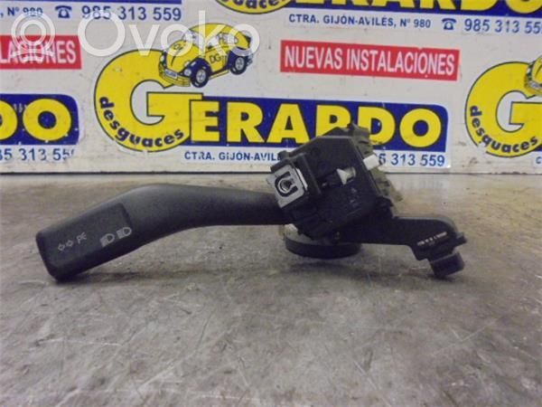 Interruptor de control multifunción   1K0953513