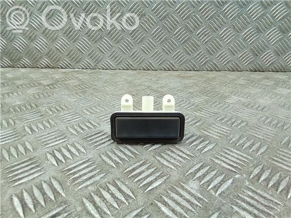 Mercedes-Benz A W176 Manecilla externa de puerta de carga