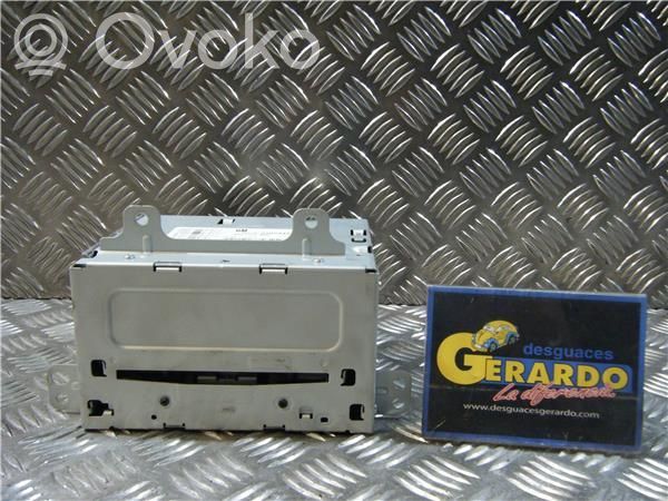 Panel / Radioodtwarzacz CD/DVD/GPS   22924493