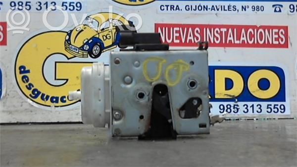 Audi A8 S8 D2 4D Încuietoare ușă față 