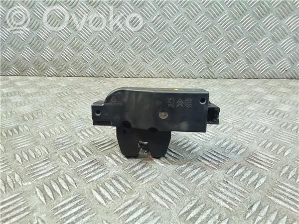 Peugeot 407 Zamek / Zatrzask szyby klapy tylnej bagażnika 