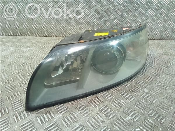 Phare frontale   30698889,301198273