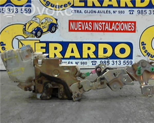 Nissan King Cab, Navara Motor de la cerradura trasera