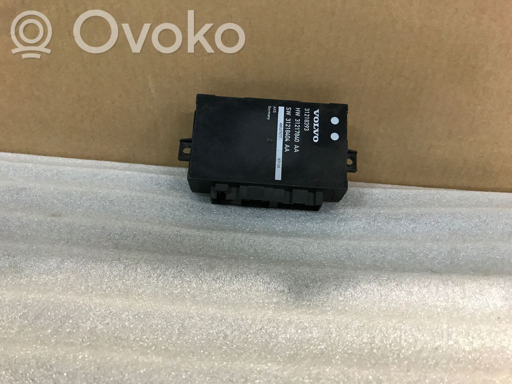 Volvo XC70 Pompa / Siłownik klapy tylnej bagażnika / Komplet 