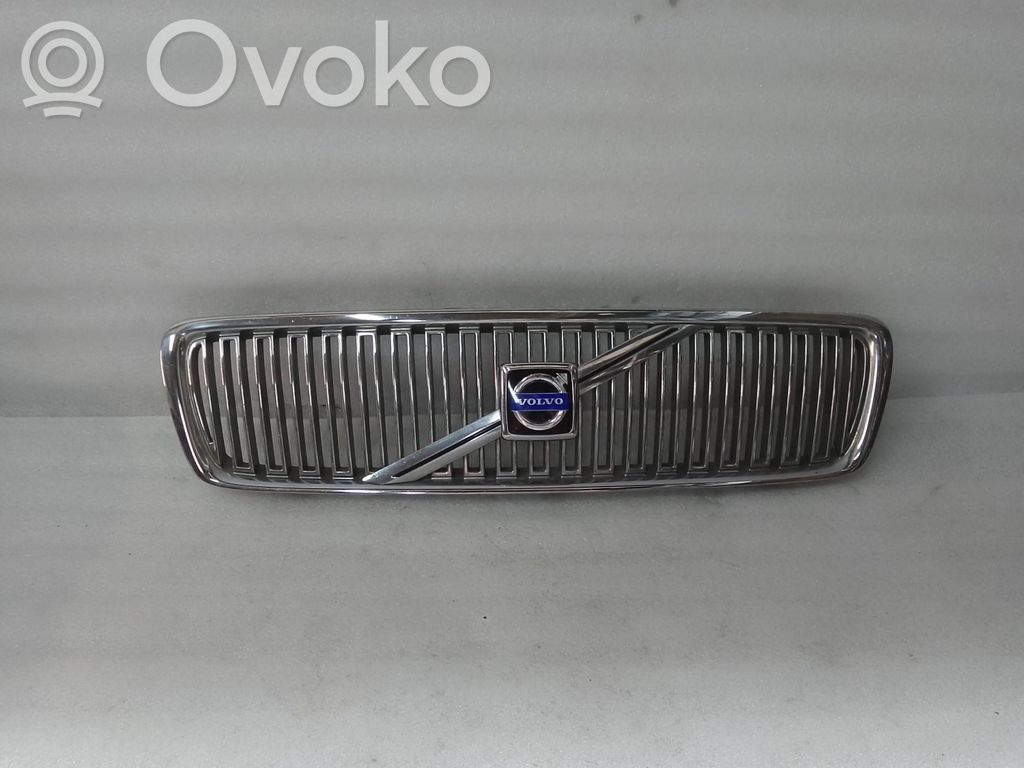 Front grill   8659875,5931510,809314