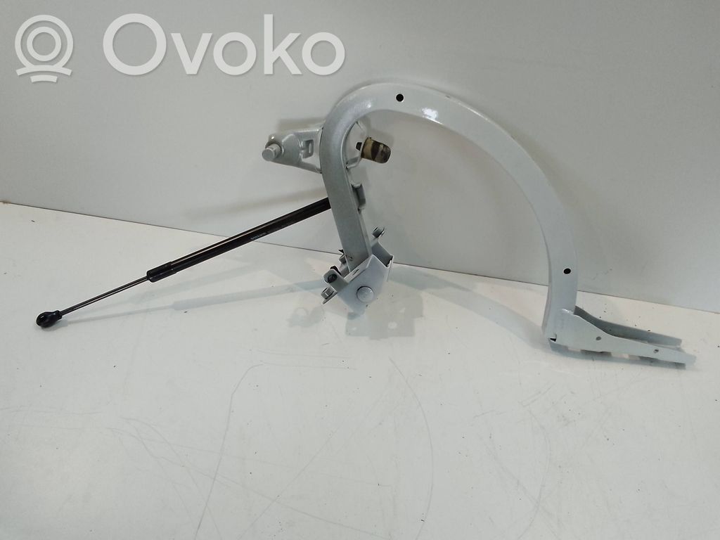 Tailgate/trunk/boot hinge   32136219