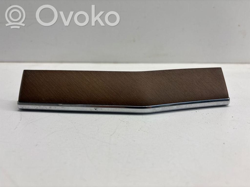Volvo XC90 Radio/GPS head unit trim 