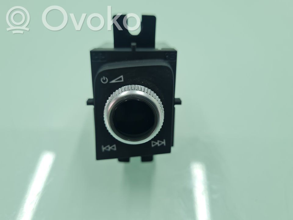 Interruptor de control multifunción   80B919616A