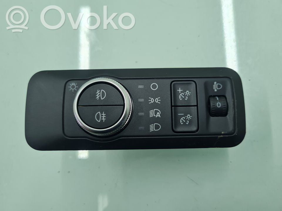 Panel lighting control switch   LV4T13D061DEW
