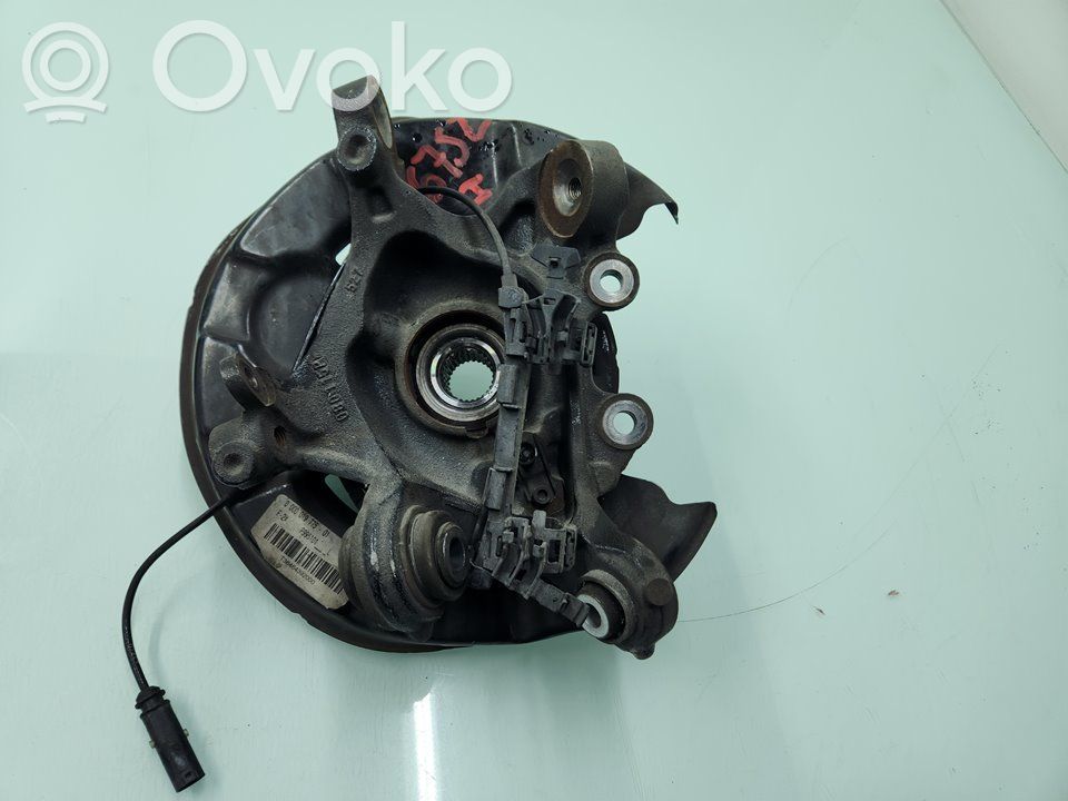BMW 1 F20 F21 Zwrotnica koła tylnego 