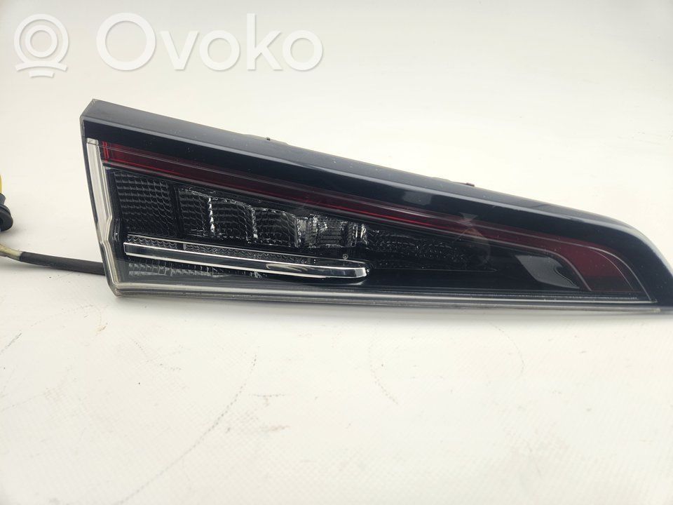 Etuajovalon polttimo   8159102C60