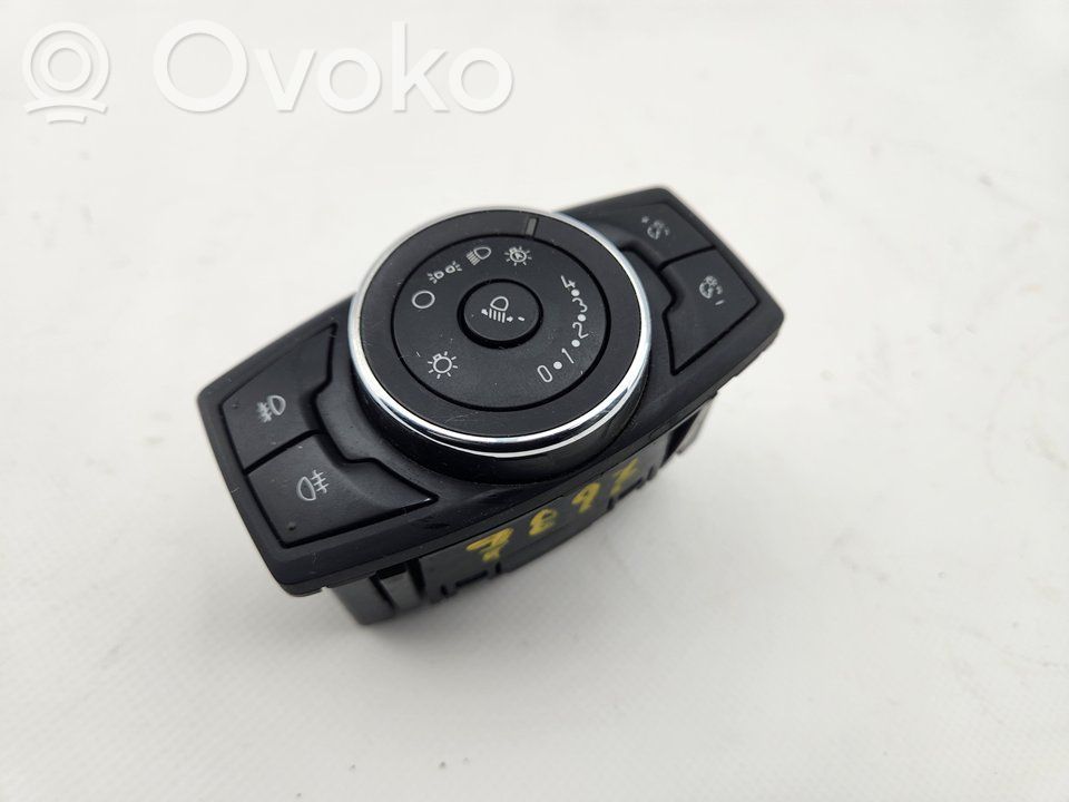 Interruptor de control del panel de luces   DG9T13D061HDW