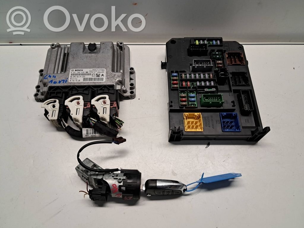 Citroen C4 II Engine ECU kit and lock set 