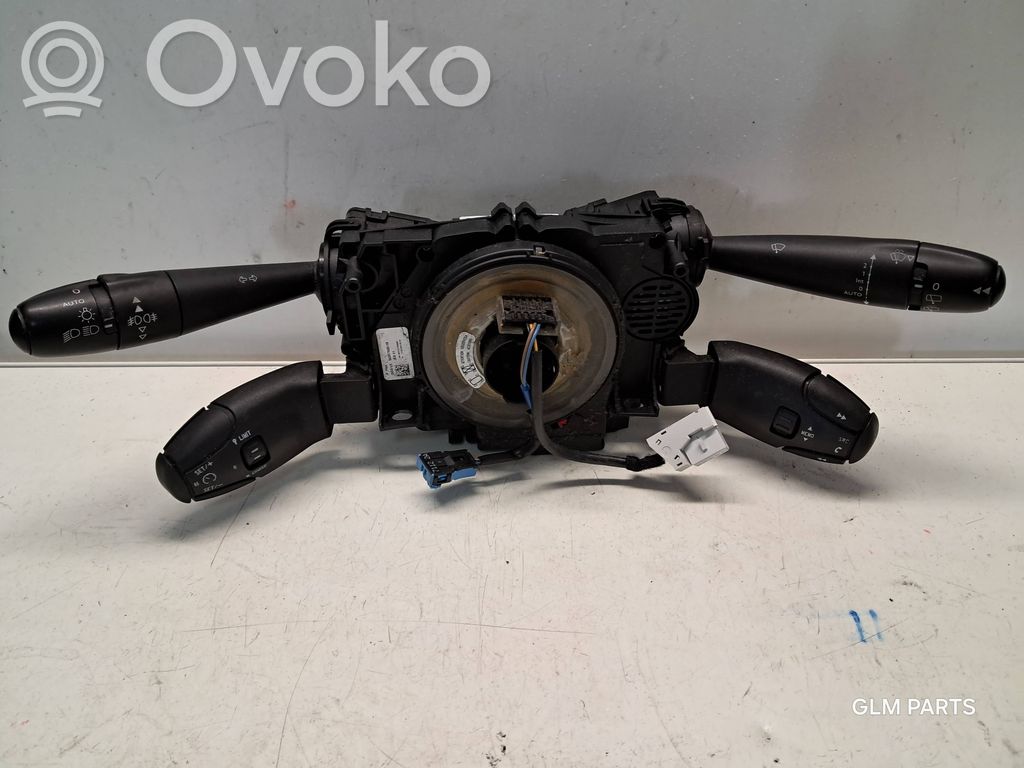 Peugeot 3008 I Interruptor/palanca de limpiador de luz de giro 